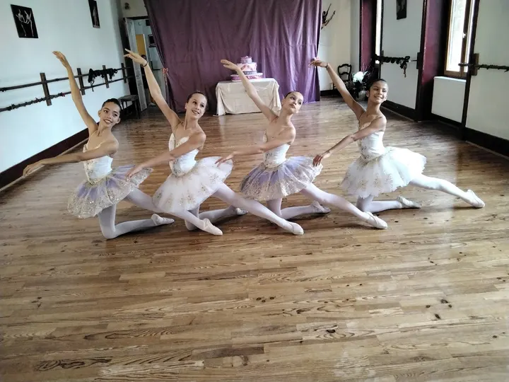 Ecole de danse classique Mireille Bony Legat — danse-studio à Saint-Chamond — 4