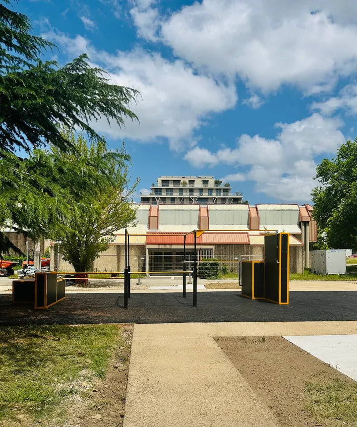 Calisthenics Outdoor Gym — salle de fitness-studio à Lyon 8e Arrondissement, Lyon — 3