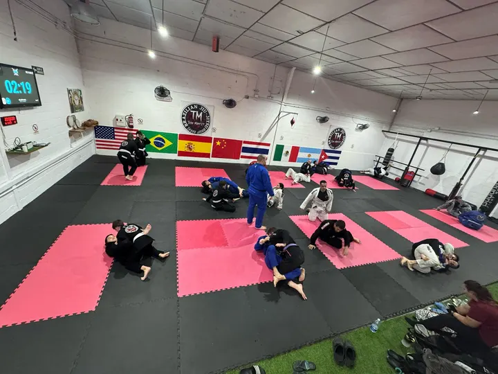 Team Monster Brazilian Jiu-Jitsu — artes marciales-studio en Sevilla — 4