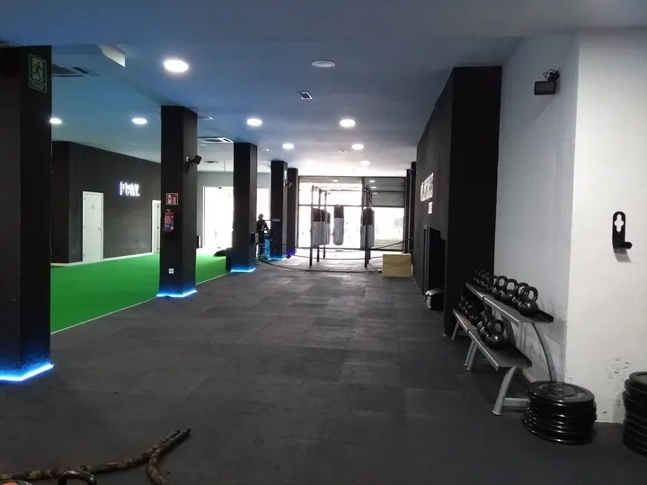 Play Gym — Estudio de fitness en Ciutat Jardí, Valencia