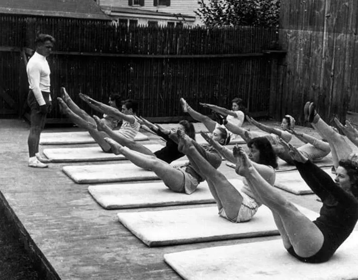 Pilates with Sylvia - Quaker Meeting House Horfield — pilates-studio in Ashley Down, Bristol — 3