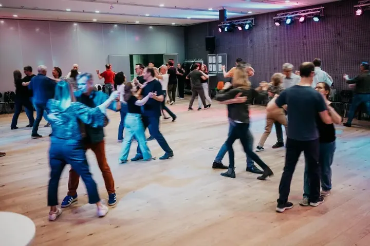 Tanzschule Frieling - Neuss — Tanz in Barbaraviertel, Neuss
