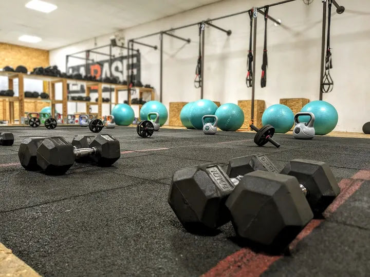 La Base — salle de fitness-studio au Valentin, Bourg-lès-Valence — 3