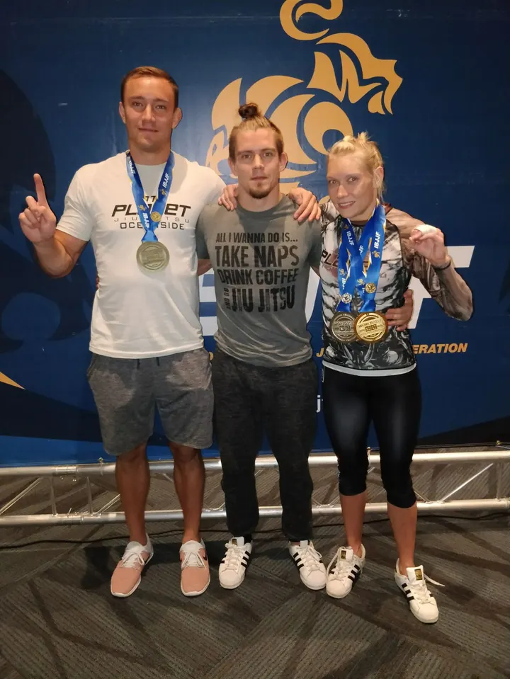 MMA Team 300 — martial arts-studio i Kyttälä A, Tampere