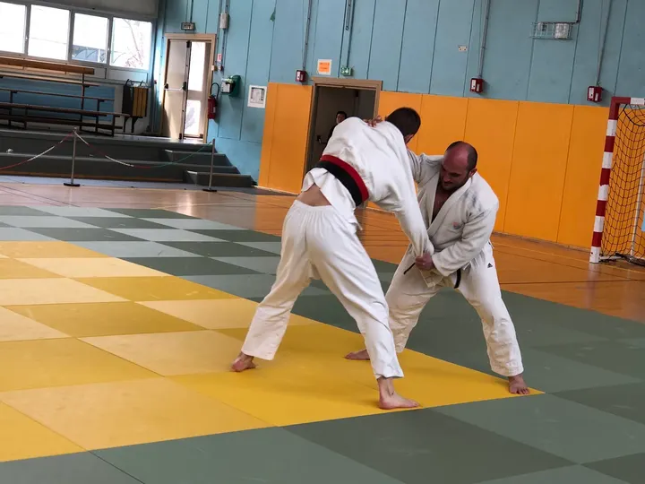 Dojo Olympique et Sportif Académie d’Arts Martiaux — arts martiaux-studio à Lameth, Firminy — 2