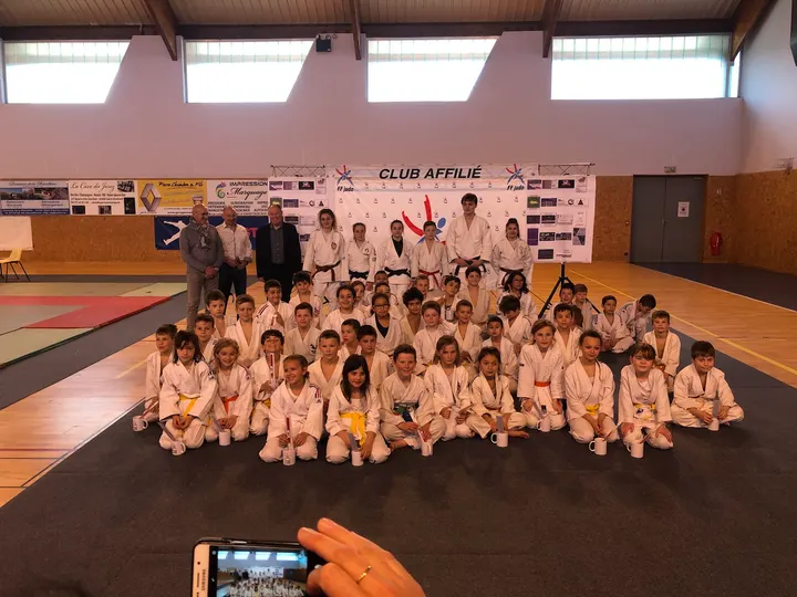 Dojo Olympique et Sportif Académie d’Arts Martiaux — arts martiaux-studio à Firminy — 3