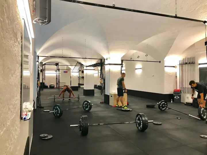 Crossfit Six Feet Under — crossfit-studio a Lomazzo — 5