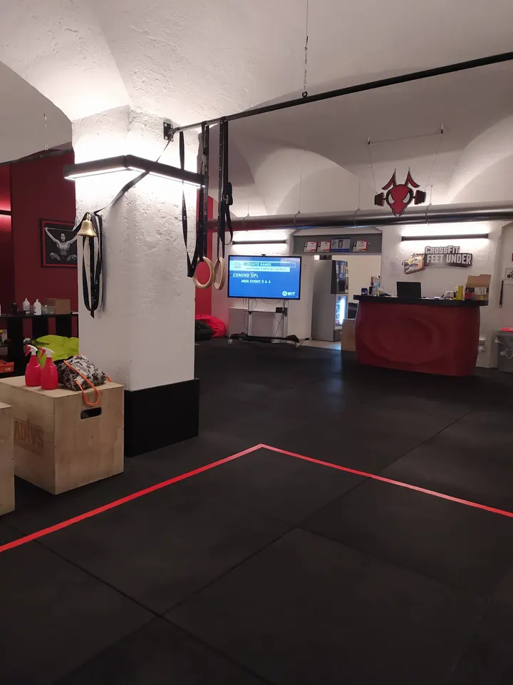 Crossfit Six Feet Under — CrossFit a Lomazzo di Sopra, Lomazzo