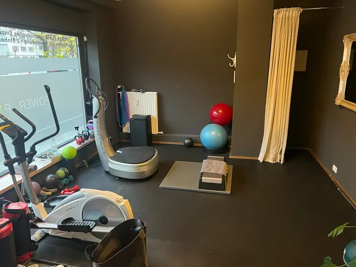 M&V Body — pt-studio in Maxvorstadt, München — 2