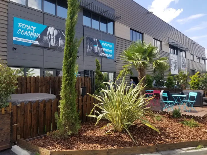 Sportconcept77 — Salle de fitness au Village, Chessy