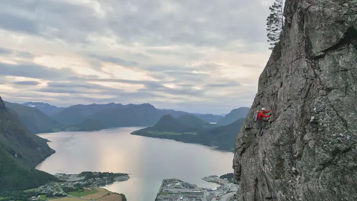 Via Ferrata Åndalsnes — klatring-studio i Åndalsnes — 3