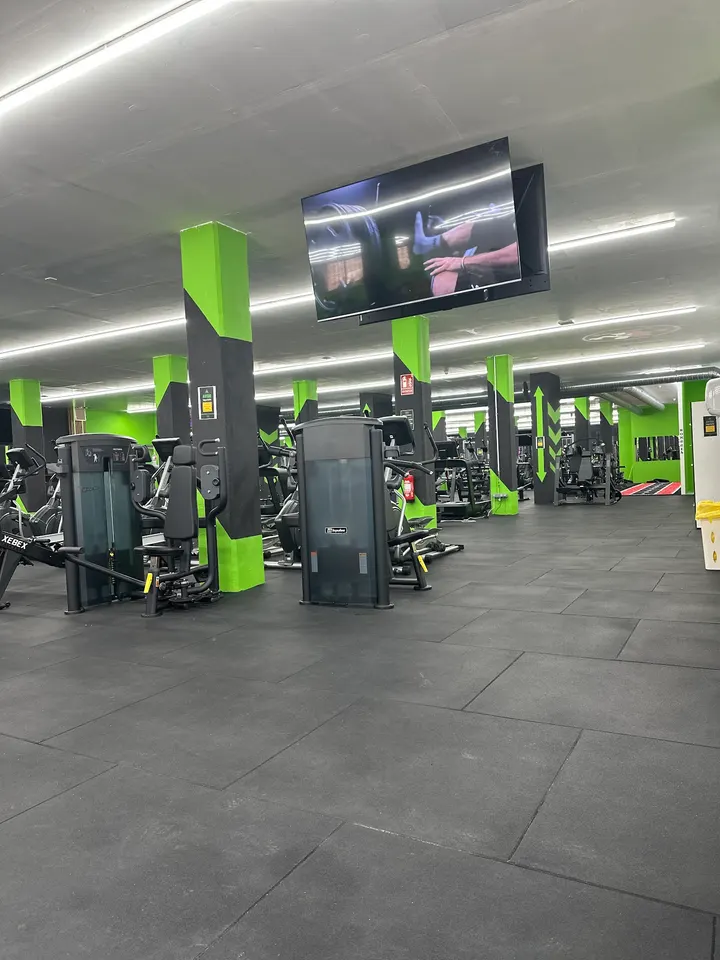 KAROLGYM CENTRO — Estudio de fitness en Santa Bárbara, Toledo