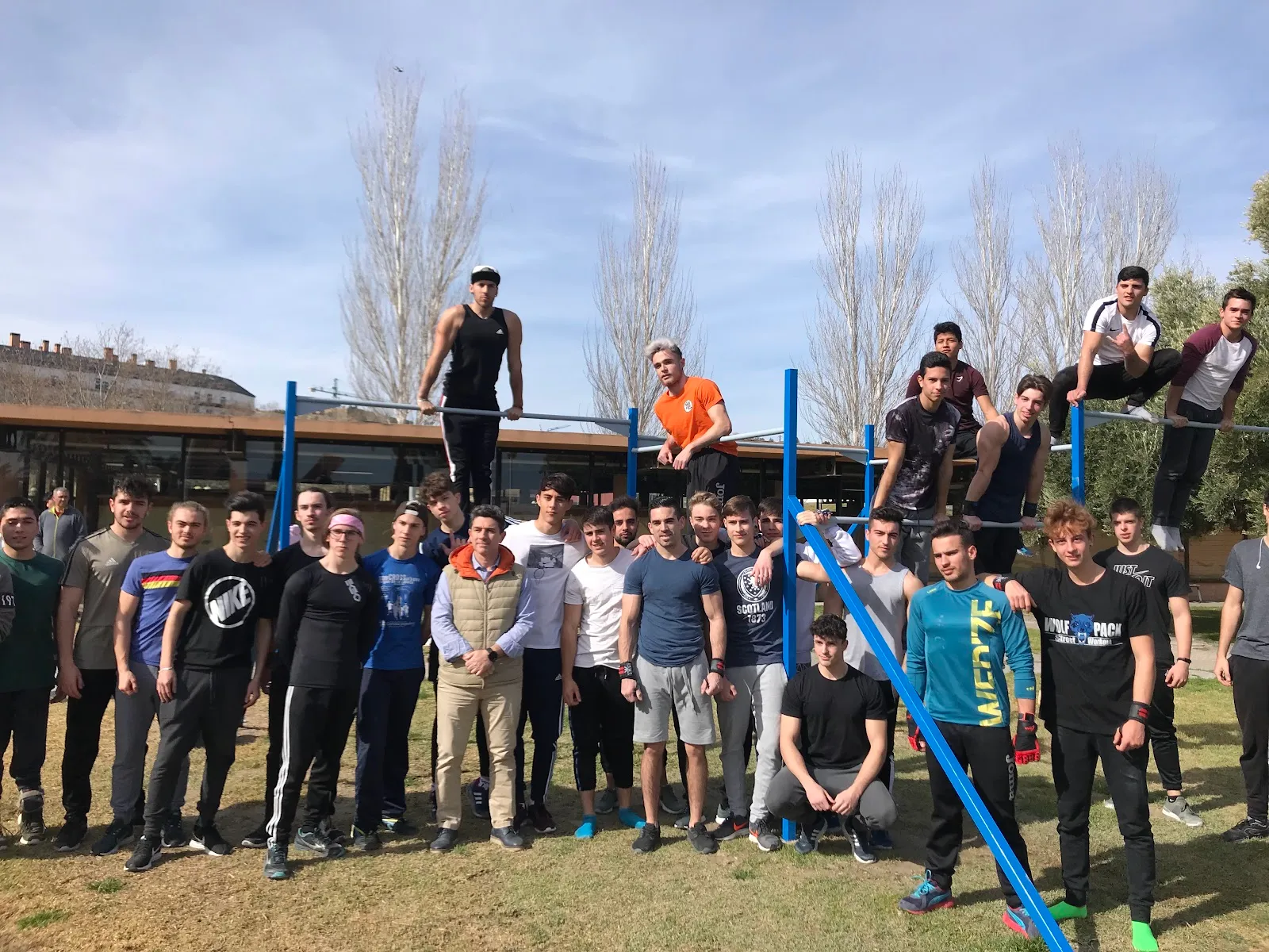 Parque Street Workout & Calistenia — estudio de fitness-studio en Urbanización Virgen Blanca, Jaén — 3