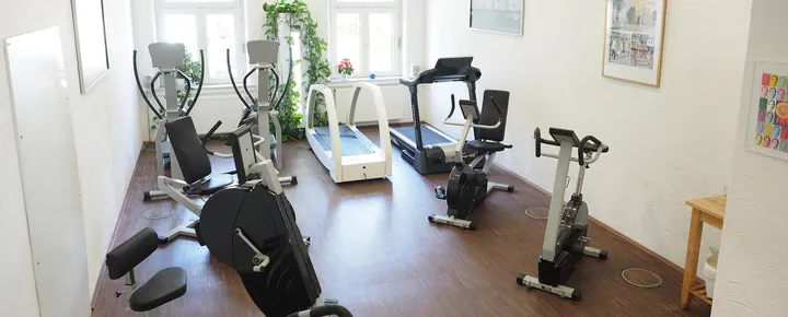 Baum Prof. Dr. Trainingsinstitut — PT-Studio in Junkersdorf, Köln