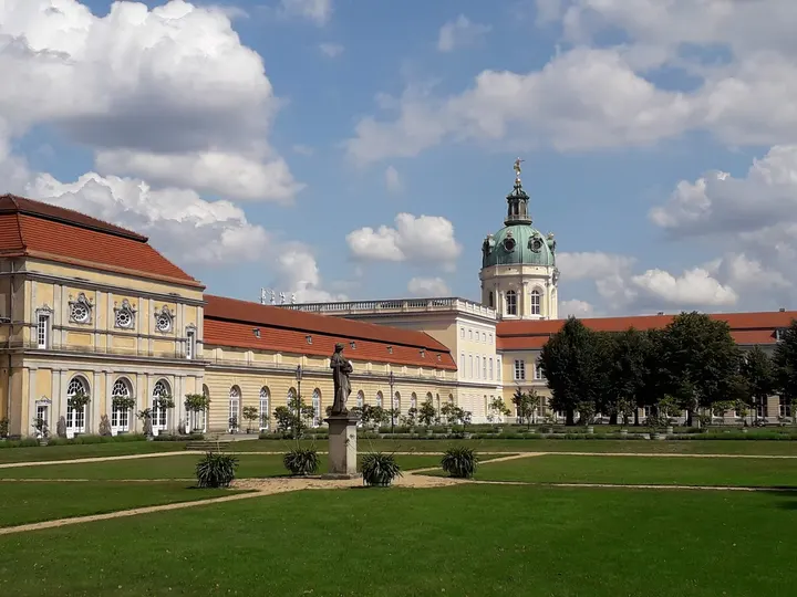 Stay Hungry Fam - Schloss Charlottenburg — functional training-studio in Berlin — 3