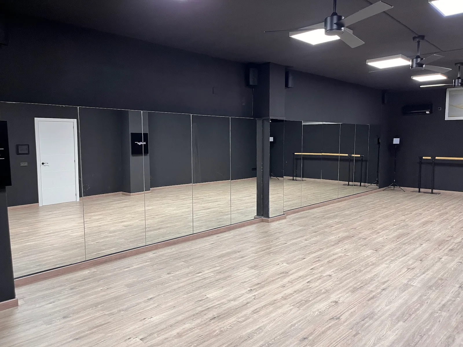 Índigo estudio [Danza - Pilates - Barre] — pilates-studio en La Trinidad (Bailén-Miraflores), Málaga — 2