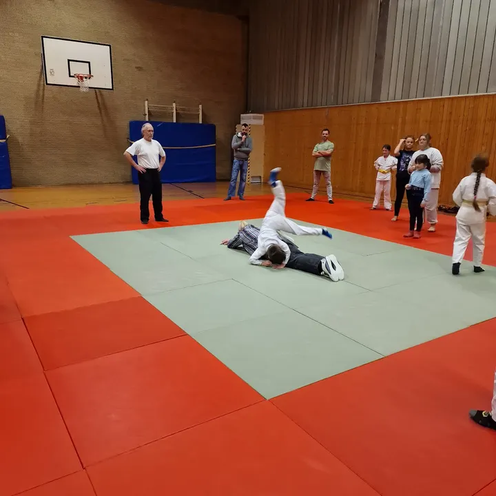 Zen-Ki-Budo Bochum — Kampfsport in Hamme, Bochum