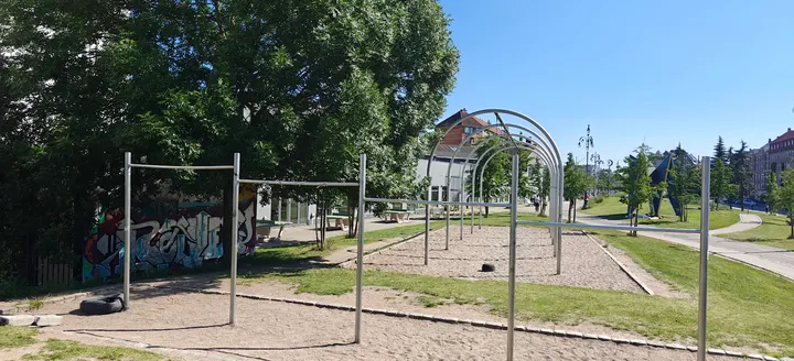 Street Workout /Traveling Rings /Exercise Park — træningsstudio i København — 3