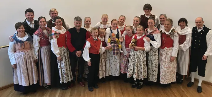 Folkdanslaget Näverluren — dans-studio i Haga, Göteborg — 3