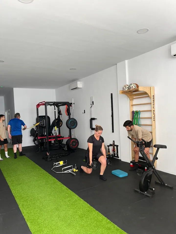 Salud y Entrenamiento — entrenamiento personal-studio en San Fernando — 3