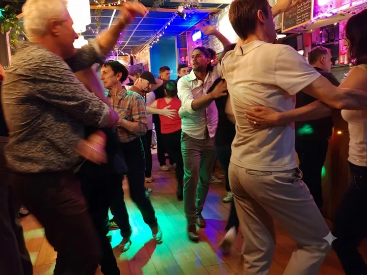 Cohiba Salsa - Salle France — danse-studio à Pessac, Bordeaux — 3