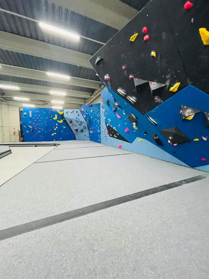 Bdn Climb — escalada-studio en les Guixeres, Badalona — 3