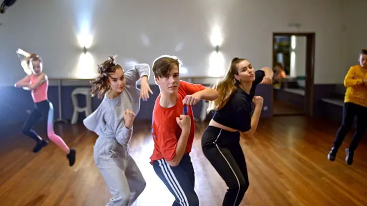 Dansen bij Versteegh Dansschool — dans-studio in Arnhem-Noord, Arnhem — 2