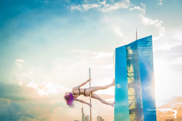 Lift Off – Pole & Aerial Academy — Dance in Gladbach, Mönchengladbach
