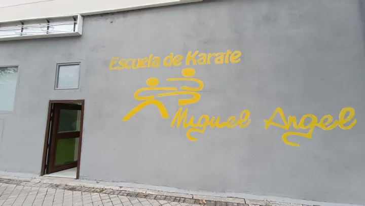 Escuela de Karate Miguel Angel — Artes marciales en Santa María de Benquerencia, Toledo