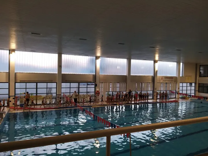 Piscina dos Bombeiros Voluntários — ginástica-studio em Nossa Senhora do Pópulo, Caldas da Rainha — 2