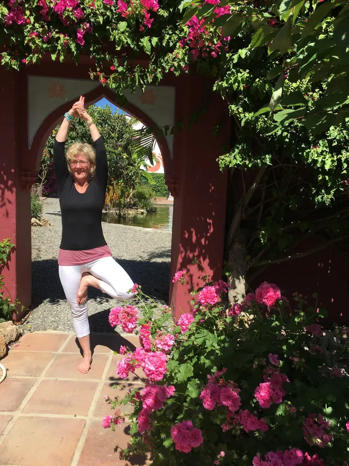 Bewegt & Entspannt – Yoga, Yogareisen, Entspannung, Physiotherapie und Coaching in Bielefeld — yoga-studio in Mitte, Bielefeld — 2