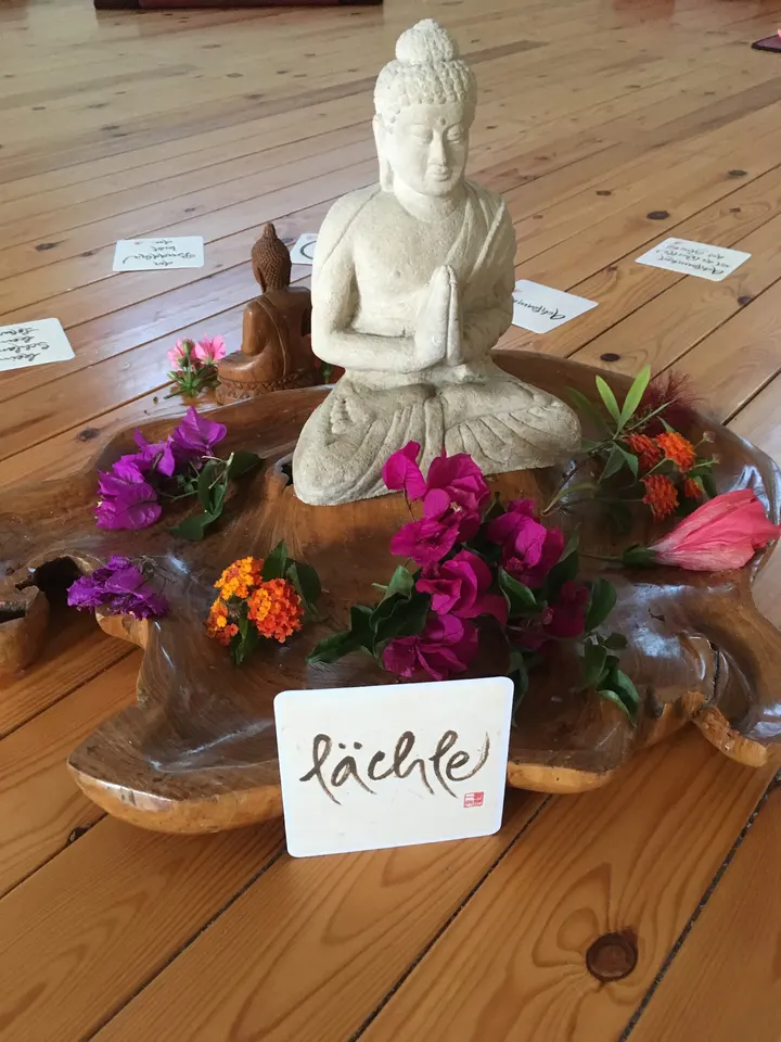 Bewegt & Entspannt – Yoga, Yogareisen, Entspannung, Physiotherapie und Coaching in Bielefeld — Yoga in Mitte, Bielefeld