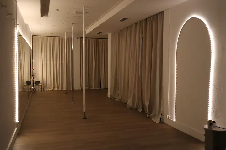 ERA Studio Poledance — Estudio de fitness en Urbanització Les Atzavares, Elx