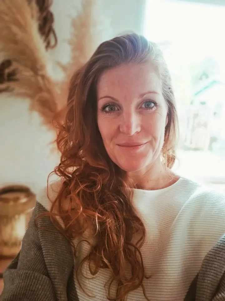 Arto Esti — Yoga in West, Amsterdam