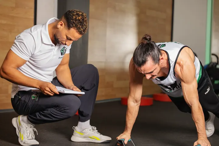 Powerfull (centro deportivo) — estudio de fitness-studio en Regiones Devastadas, Almería — 2