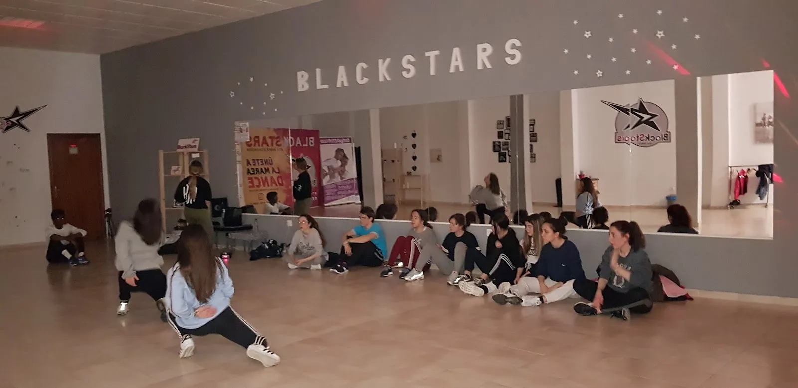 BLACKSTARS RYADANCE — baile-studio en San Roque, Badajoz — 2