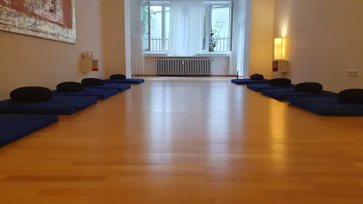 Wolken und Wasser — Meditation in Pempelfort, Düsseldorf