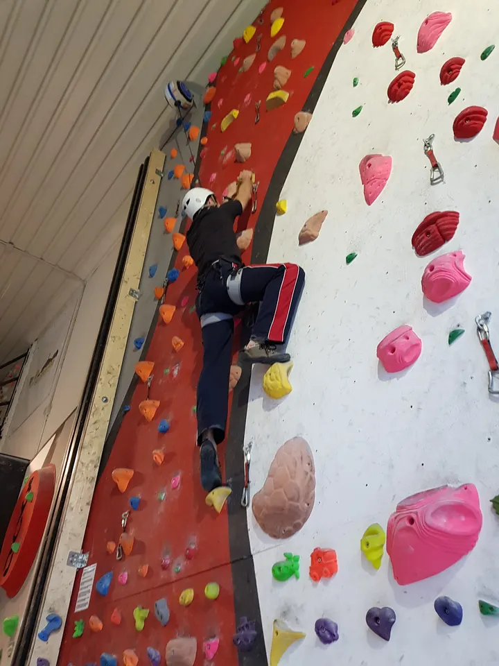 Awesome Boulder Center — boulder-studio en Fuenlabrada — 3