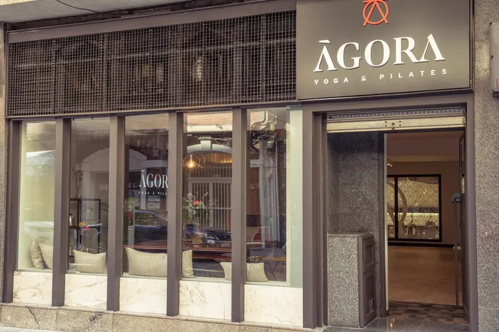 Mercedes Flow Yoga Telesforo Aranzadi K. — yoga-studio en Abando, Bilbao — 2