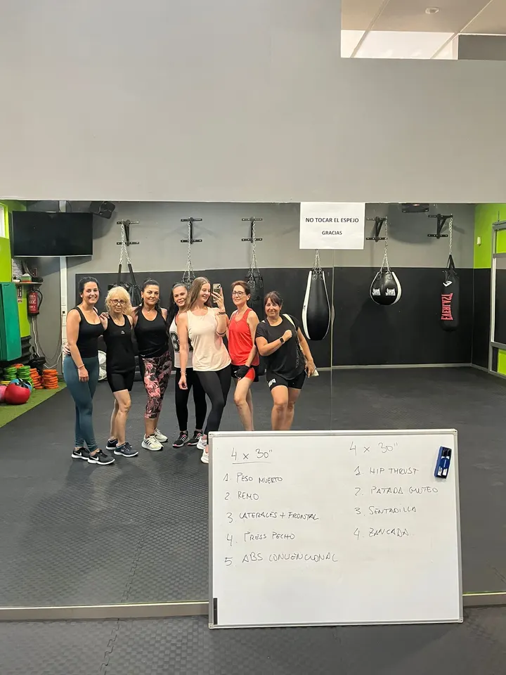 PHYSICAL FITNESS GYM — estudio de fitness-studio en Almería — 3