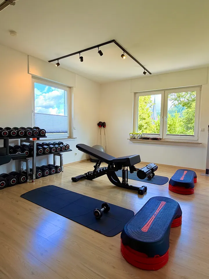 Fitness & Health Lennestadt — ems-training-studio in Altenhundem, Lennestadt — 2