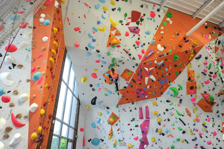 La Dégaine escalade et montagne — escalade-studio à Lyon — 3