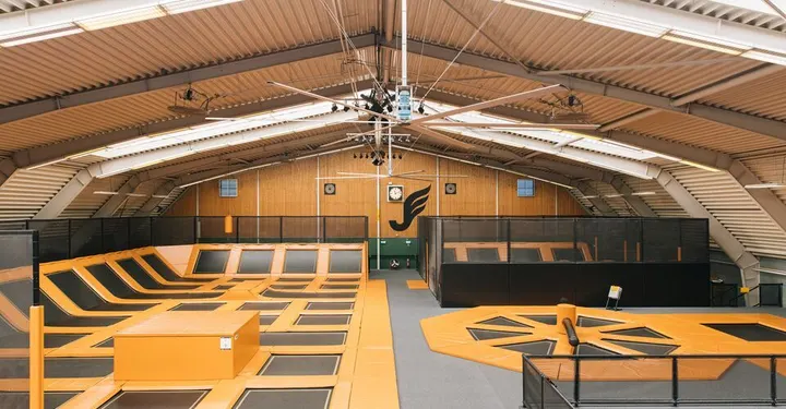 Jumping Jack — Turnen in Almere Stad, Almere