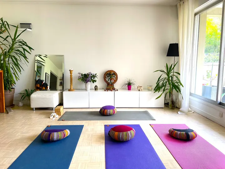 Hathalyoga — Yoga à Serin, Lyon