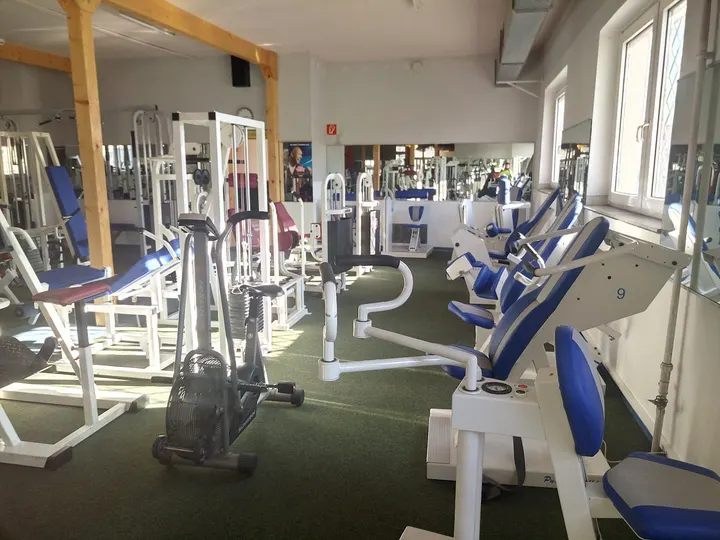 Top Form GmbH Fitness Kraft Vitalität — fitnessstudio in Ostend, Frankfurt am Main — 3