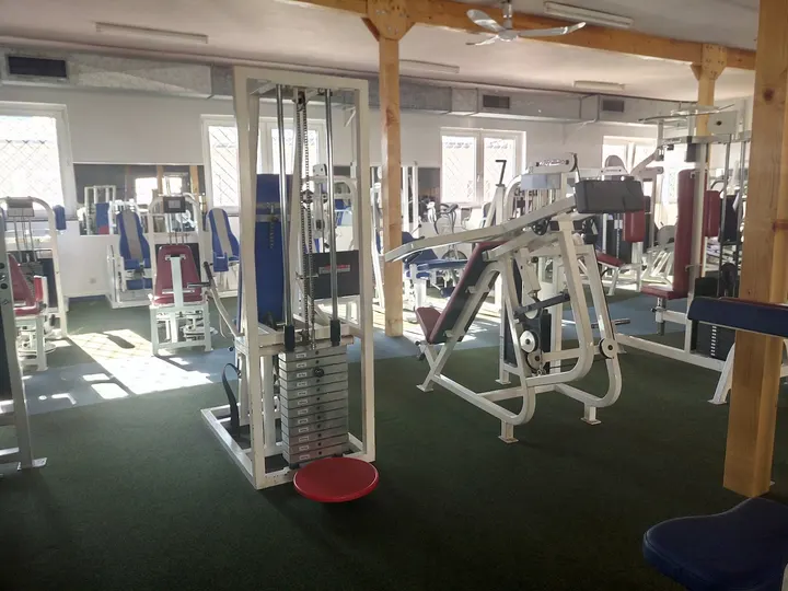 Top Form GmbH Fitness Kraft Vitalität — fitnessstudio in Frankfurt am Main — 4