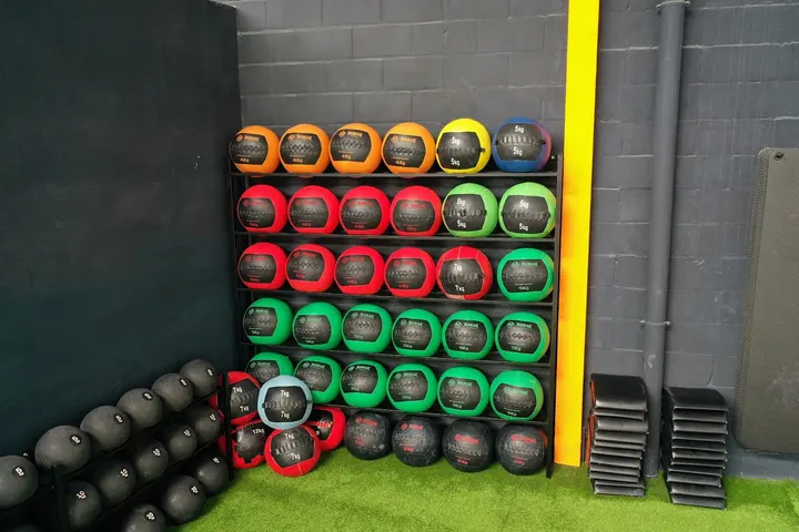 MIBOX CrossFit® — entrenamiento funcional-studio en Senda de Les Vaques, Valencia — 3