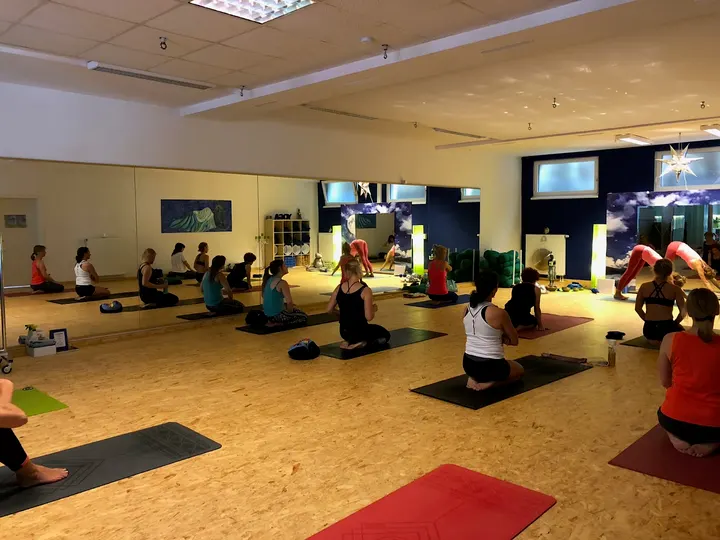 Yoga4us Oberhausen — yoga-studio in Schleiden — 5