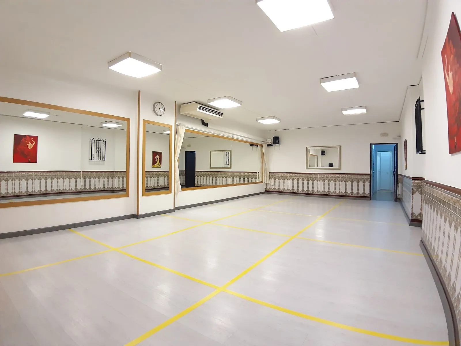 A tope de Ball — baile-studio en L'Hospitalet de Llobregat — 3