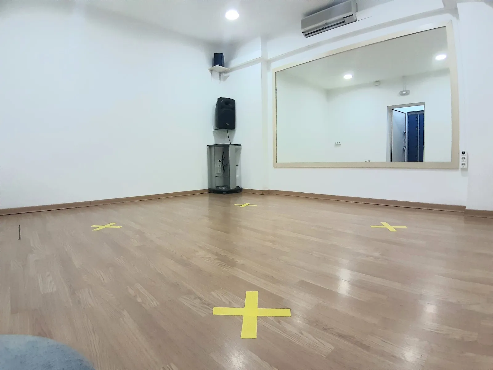 A tope de Ball — baile-studio en L'Hospitalet de Llobregat — 3